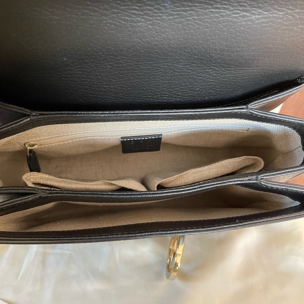 Gucci interlocking Top Handle. - Picture 5 of 10
